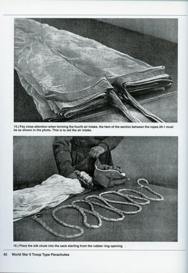 WORLD WAR II TROOP TYPE PARACHUTES: AXIS