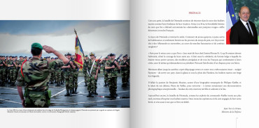 LES DEMOISELLES AUX POMPONS ROUGES : La résistance héroïque des fusiliers marins à Dixmude